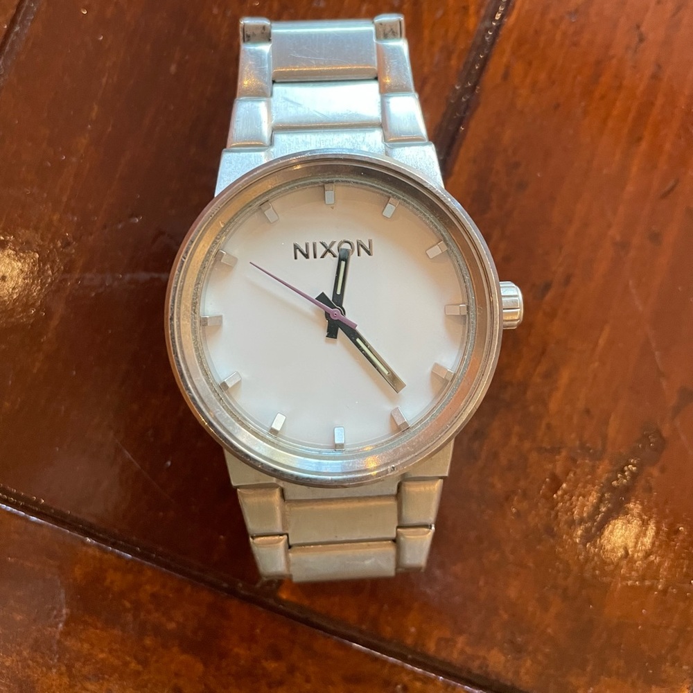 Nixon watch